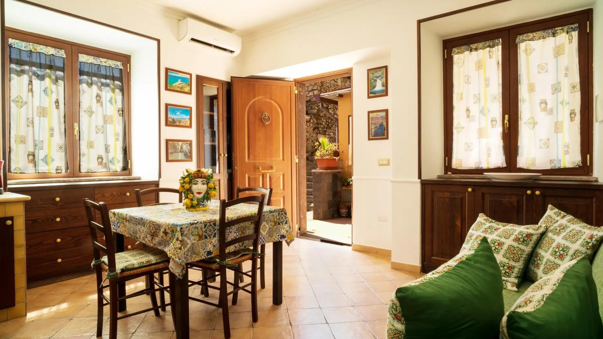 הוילה Casa Carly טאורמינה בית נופש